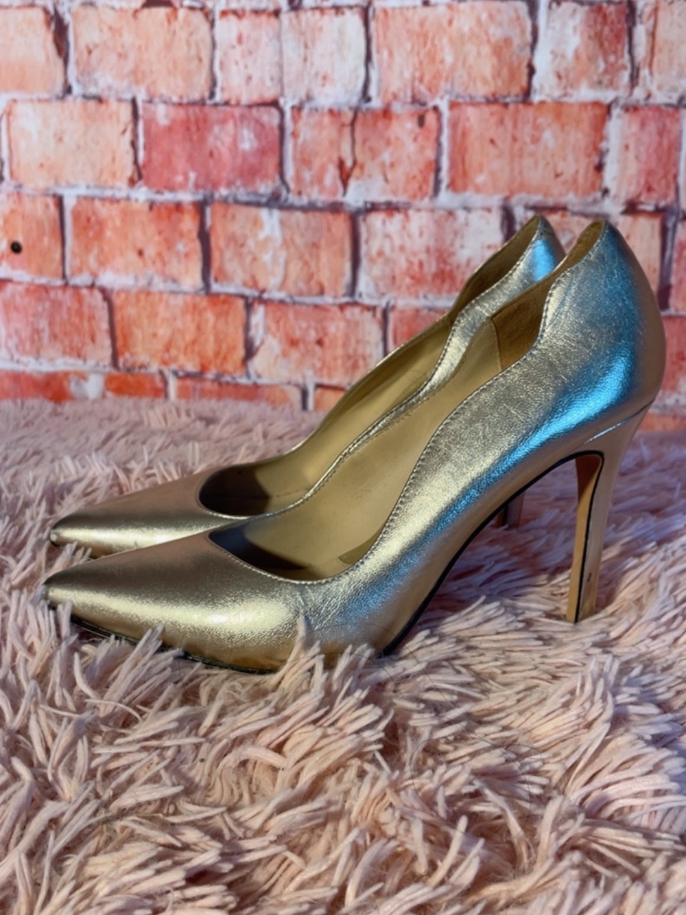 Silver Pointed-Toe Heels - Picture 2 of 6